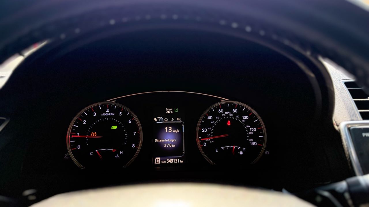 Car Image 2015 TOYOTA CAMRY XSE