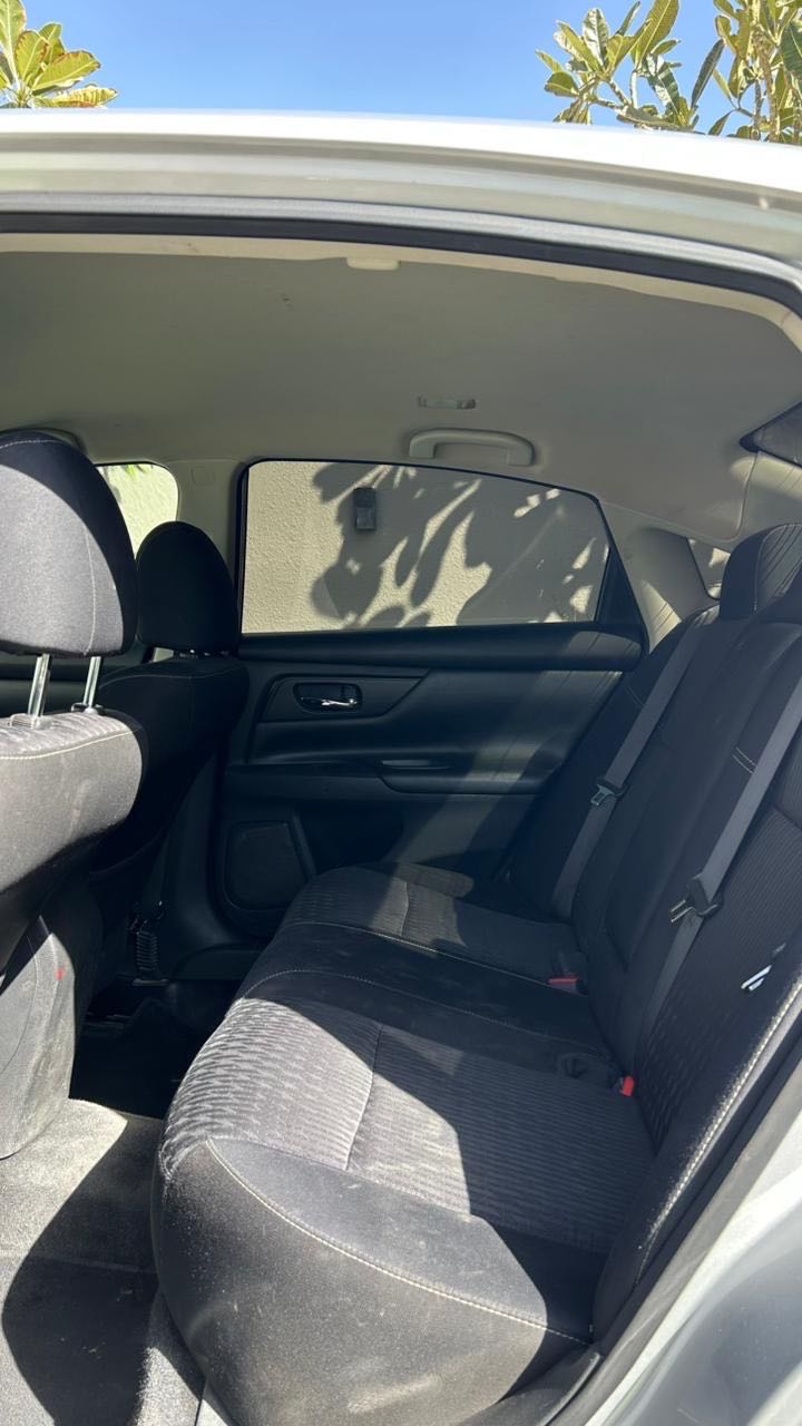 Car Image 2018 NISSAN ALTIMA SR