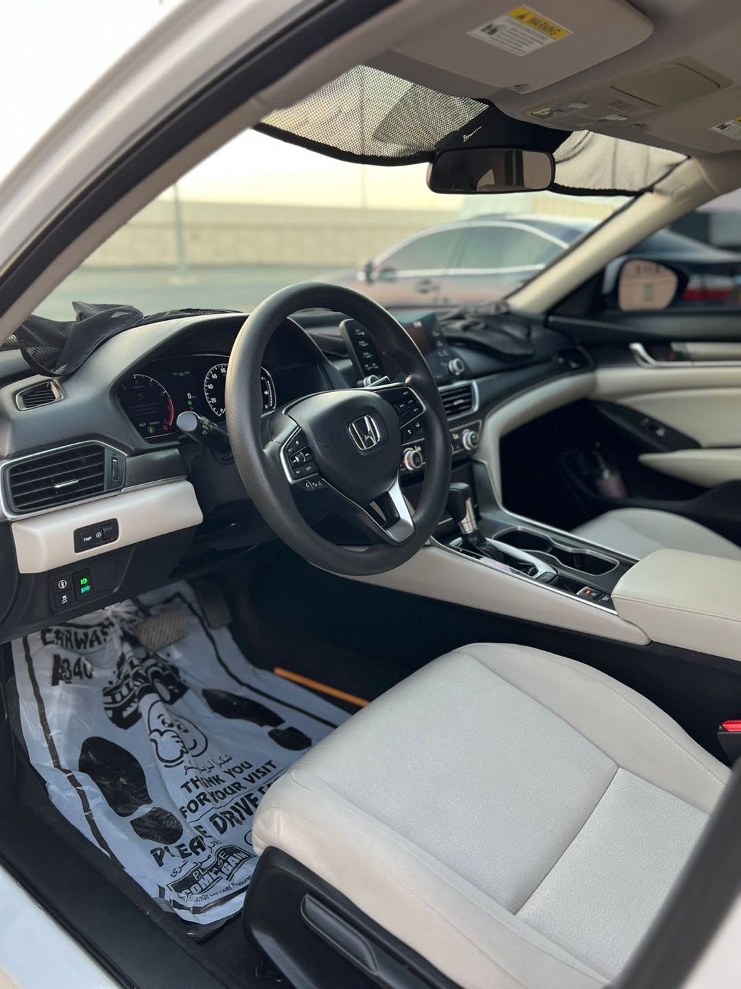 Car Image 2018 HONDA ACCORD LX