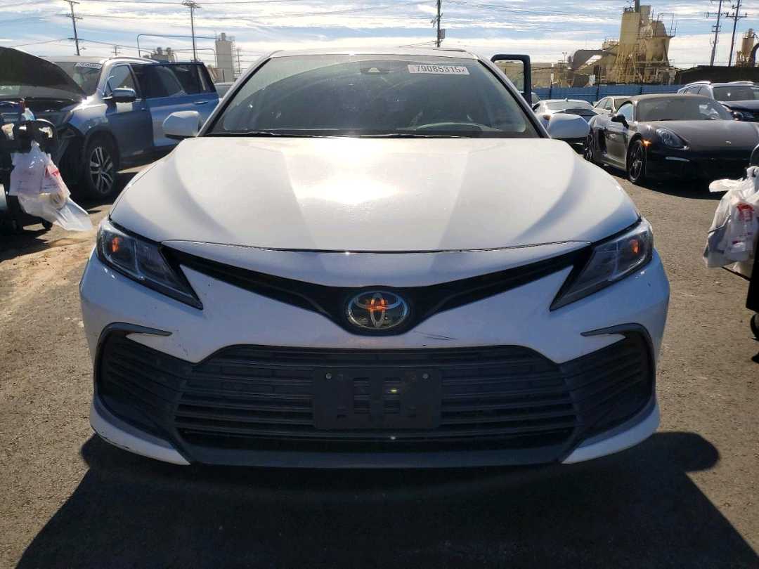 Car Image 2023 TOYOTA CAMRY