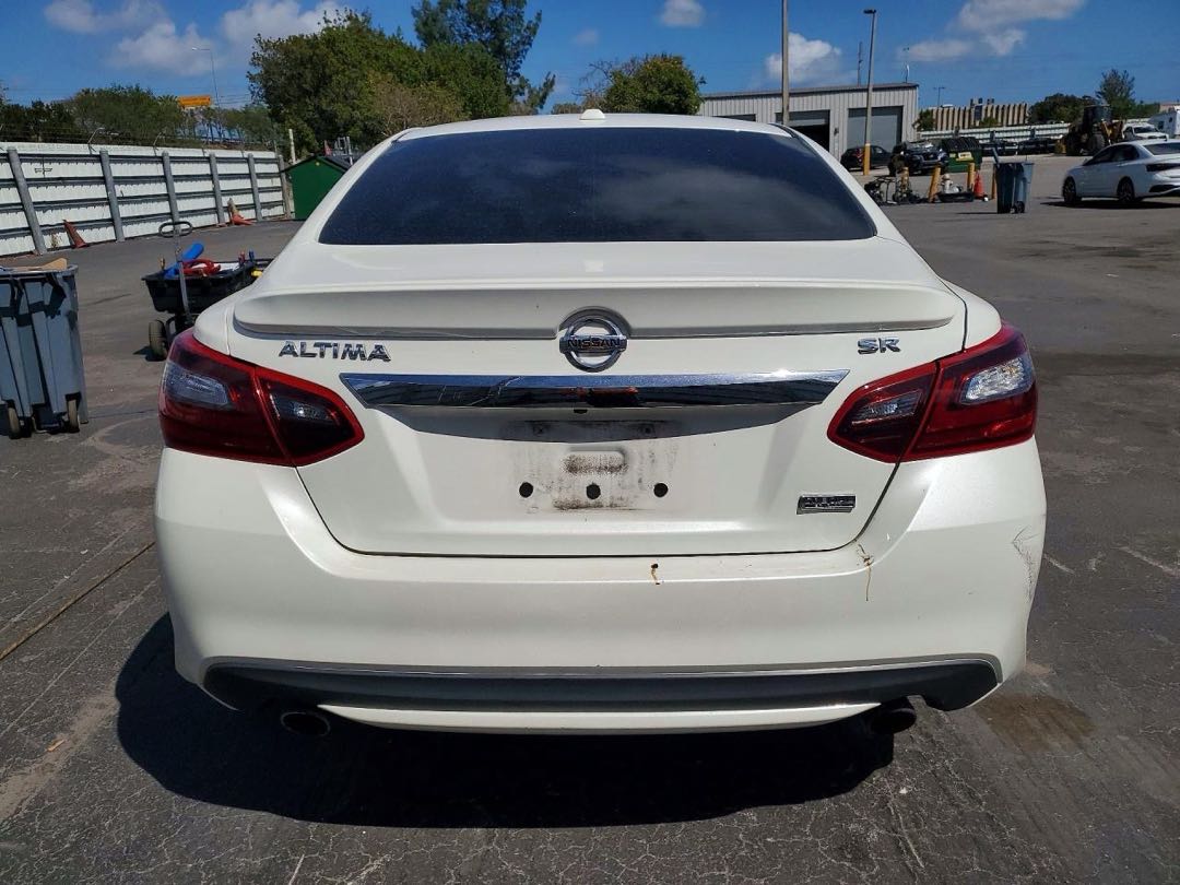Car Image 2018 NISSAN ALTIMA