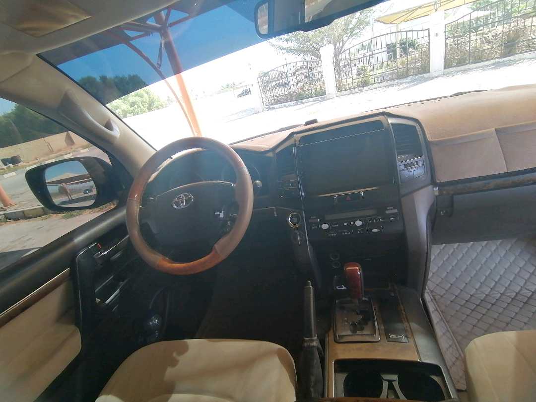 Car Image 2008 TOYOTA LAND CRUISER VX.R