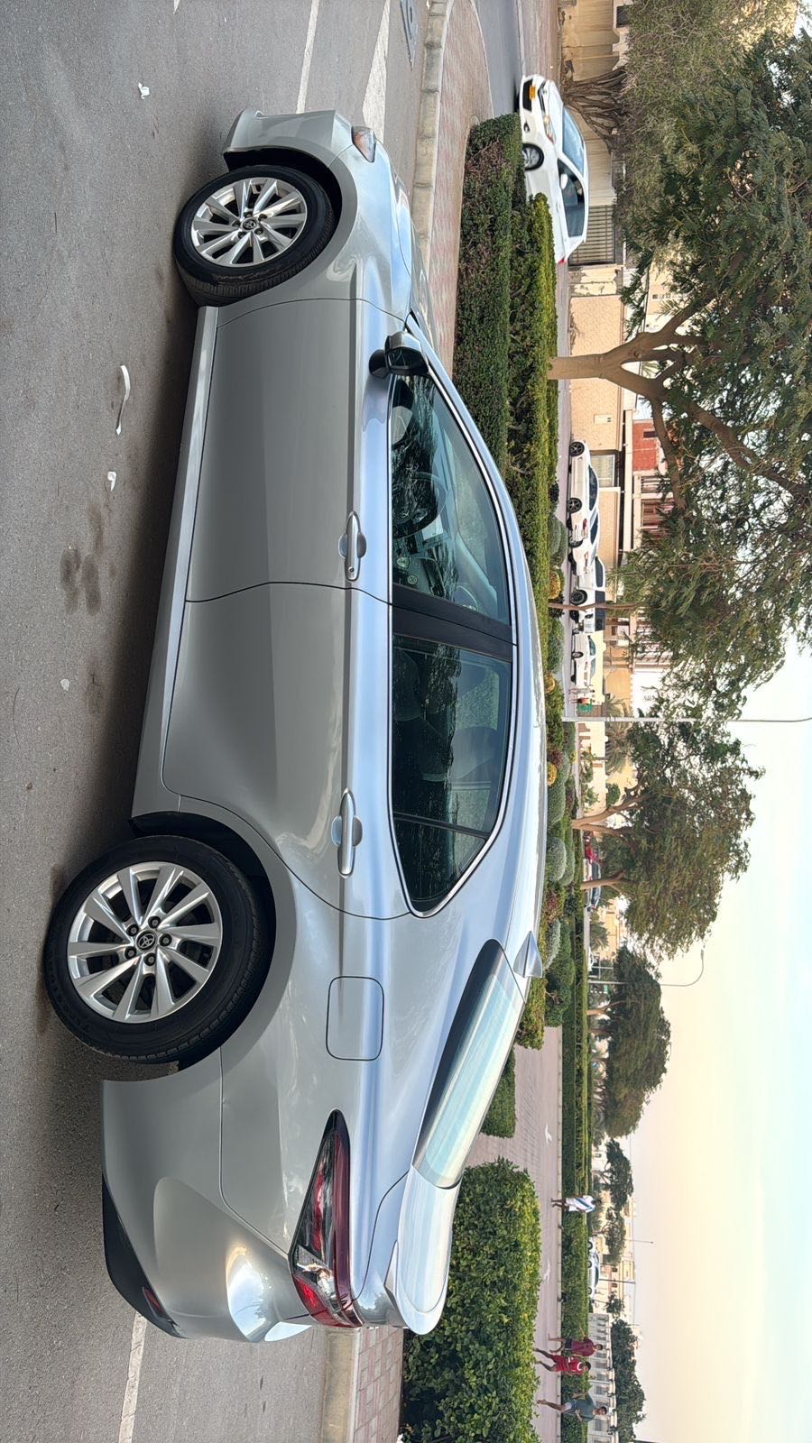 Car Image 2021 TOYOTA CAMRY LE