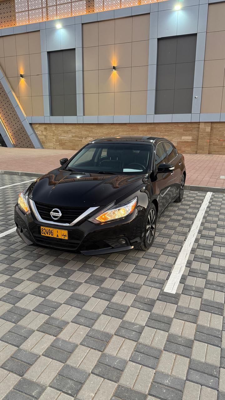 Car Image 2018 NISSAN ALTIMA SL