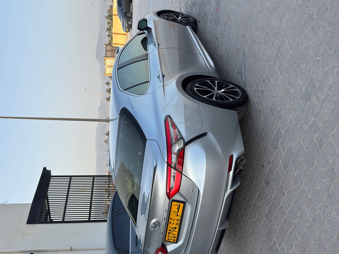 Car Image 2018 TOYOTA CAMRY SE