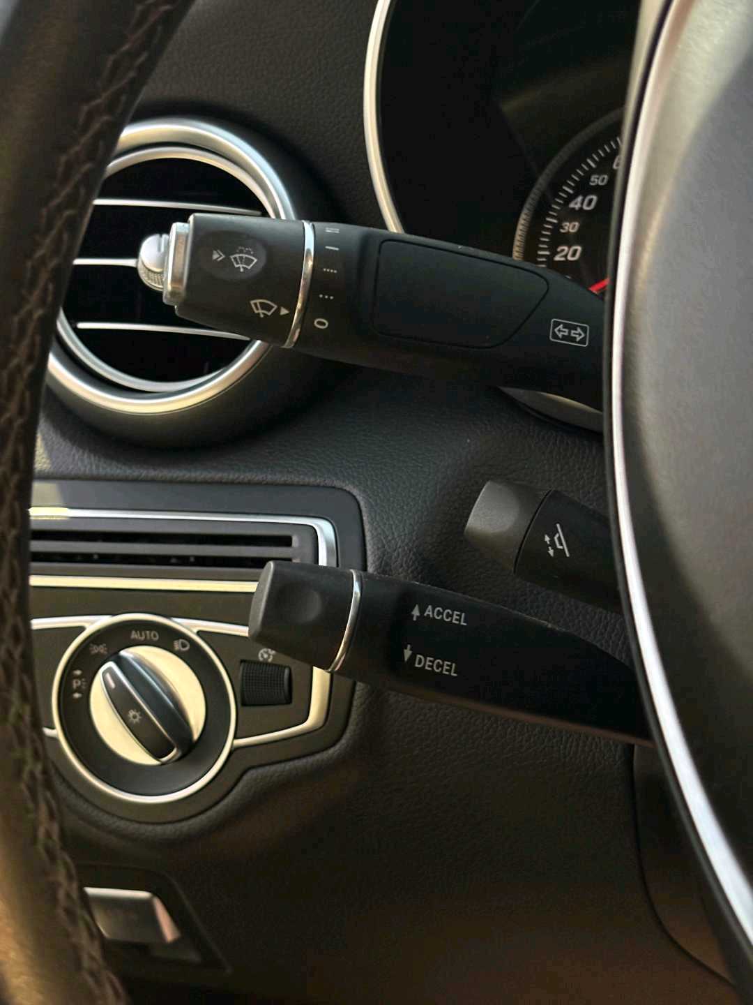 Car Image 2017 MERCEDES C Class 300