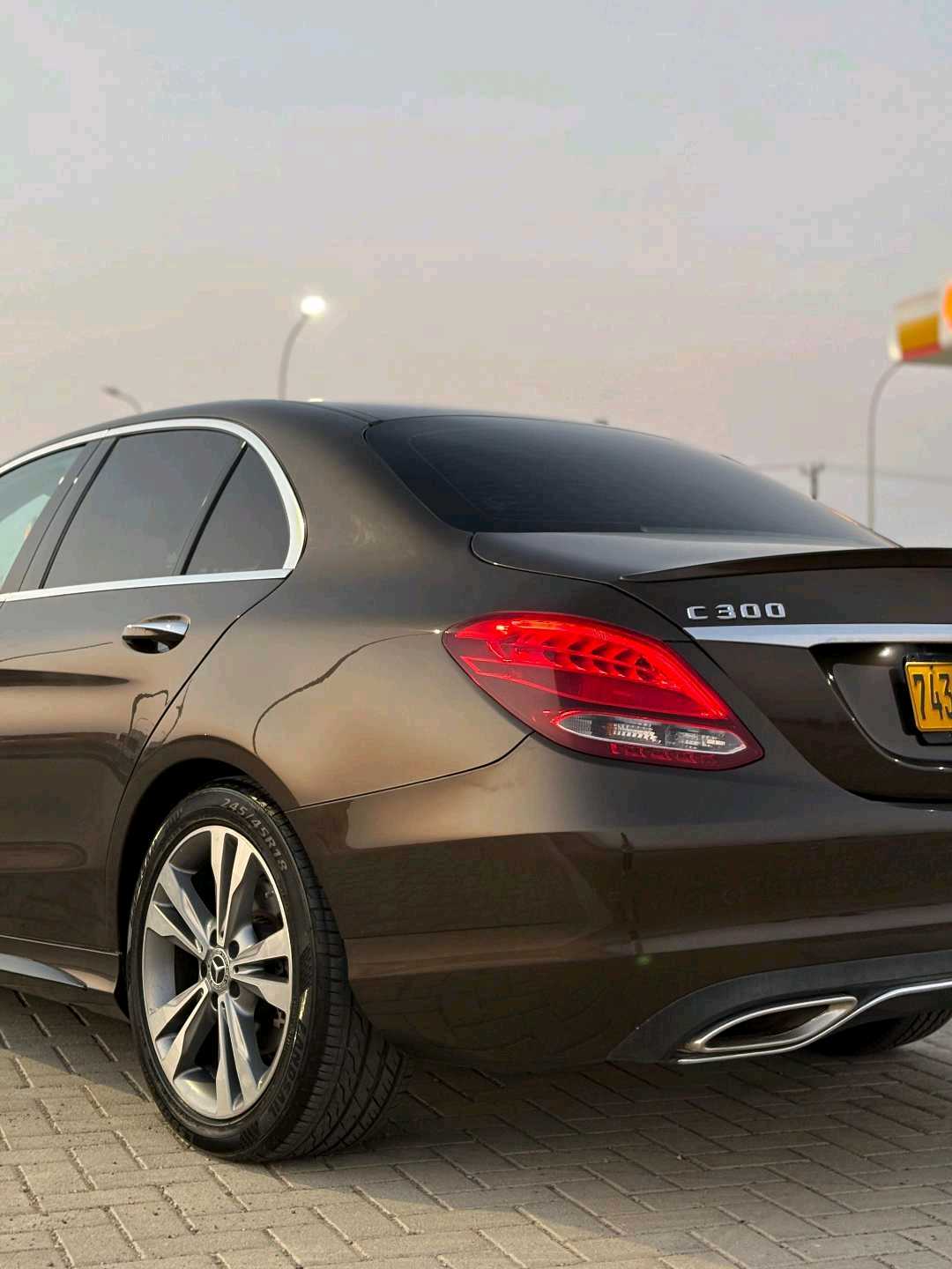 Car Image 2017 MERCEDES C Class 300