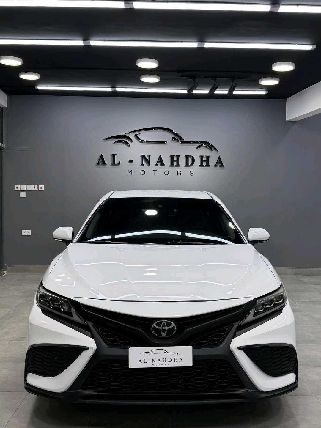 Car Image 2022 TOYOTA CAMRY SE