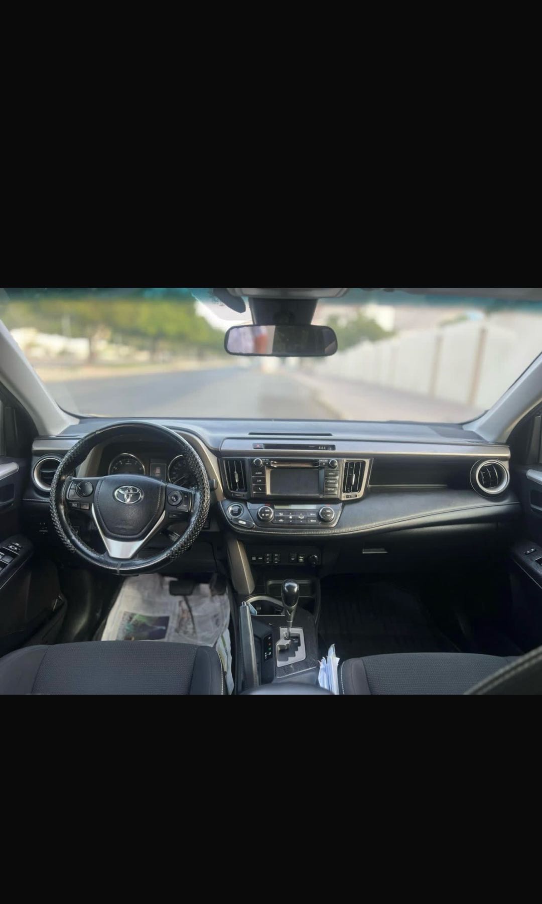 Car Image 2018 TOYOTA RAV4 LIMITED