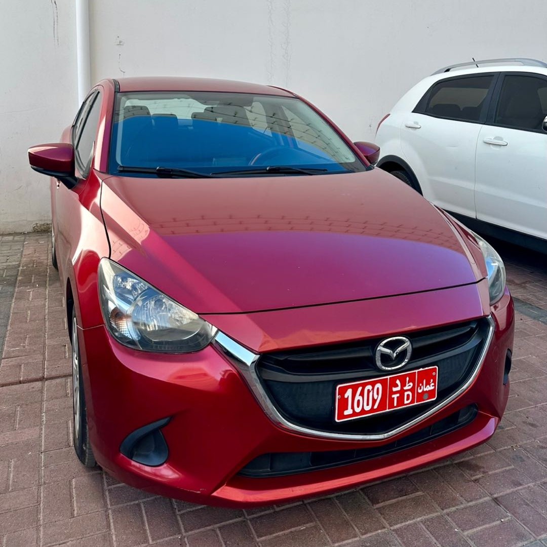 MAZDA 2 2020