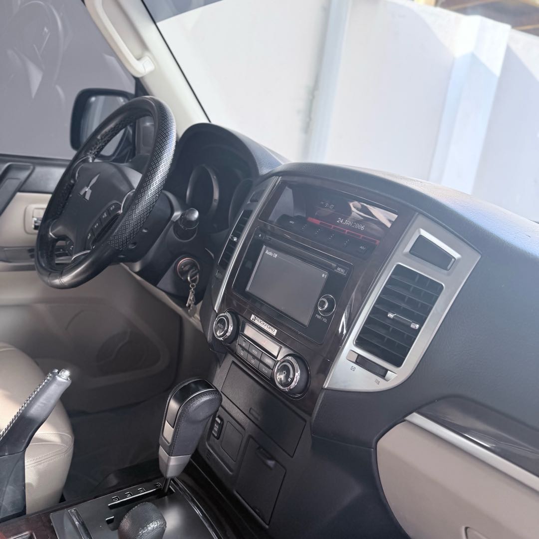 Car Image 2020 MITSUBISHI PAJERO 