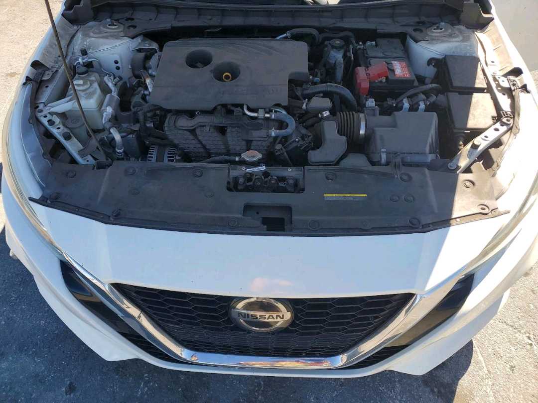 Car Image 2019 NISSAN ALTIMA