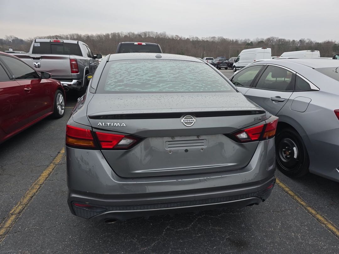 Car Image 2019 NISSAN ALTIMA SR