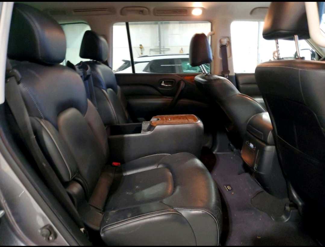 Car Image 2018 INFINITI QX80