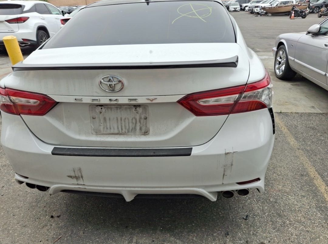 Car Image 2019 TOYOTA CAMRY