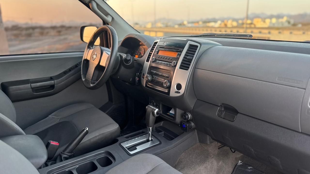 Car Image 2013 NISSAN XTERRA 