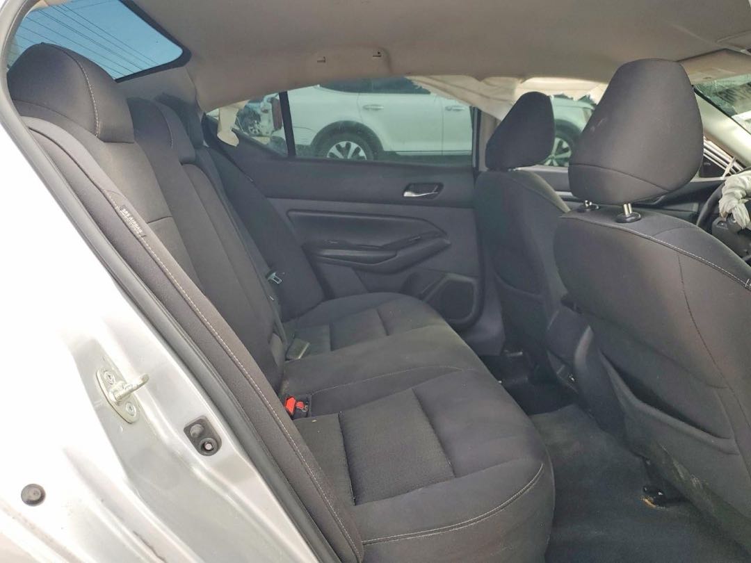 Car Image 2021 NISSAN ALTIMA