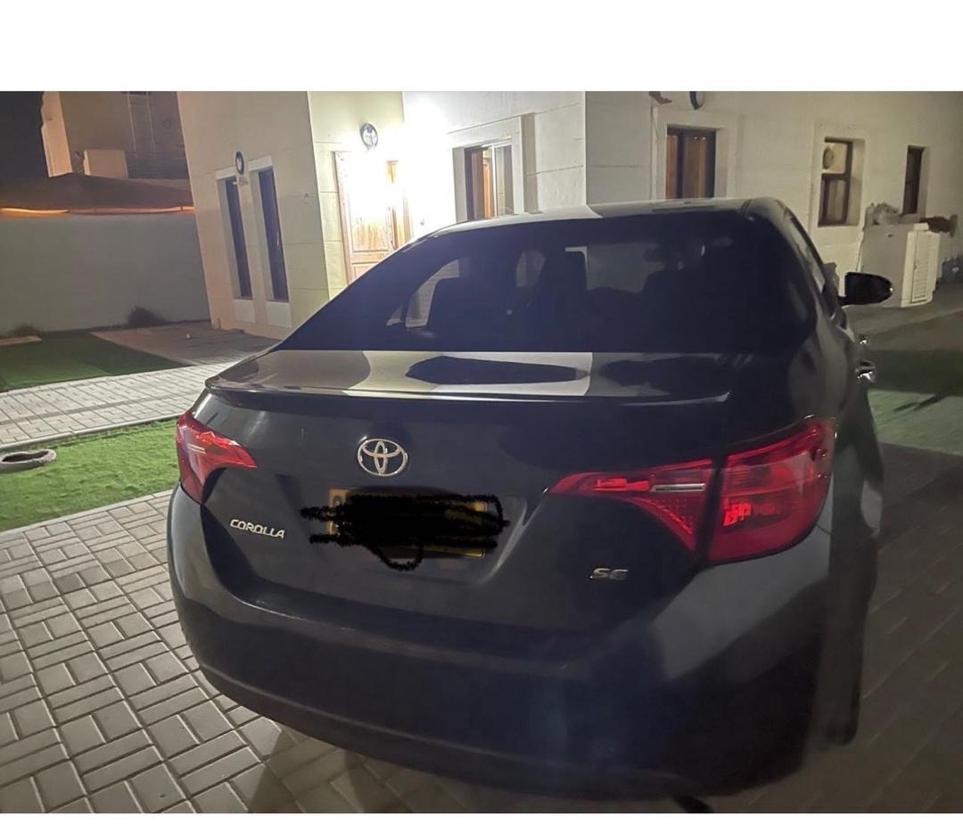 Car Image 2017 TOYOTA COROLLA SE