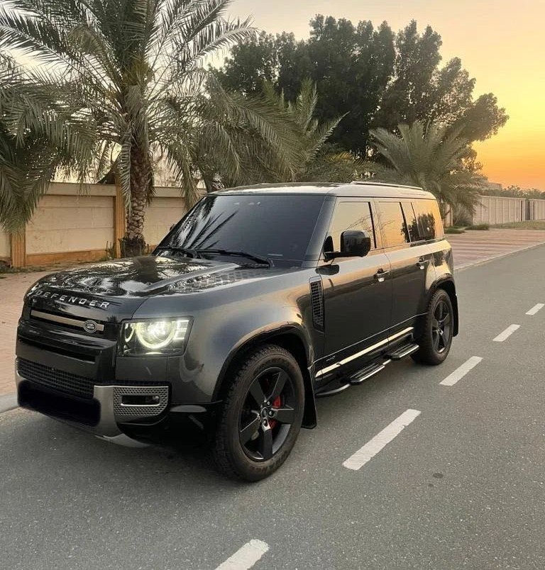 لاند روفر ديفندر 2023