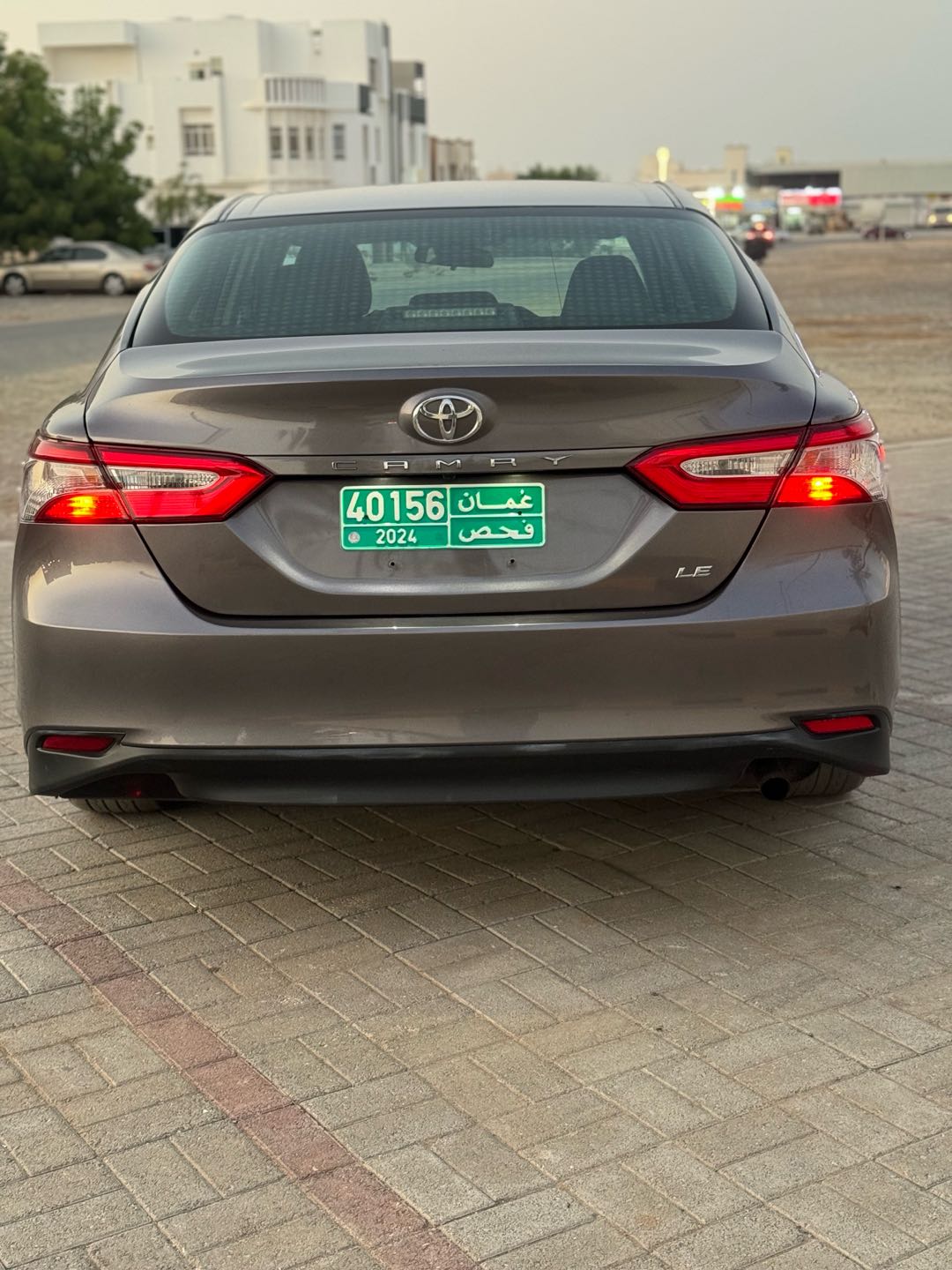 Car Image 2018 TOYOTA CAMRY LE