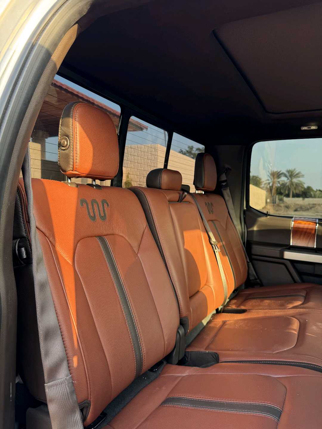Car Image 2018 FORD F-150 Platinum