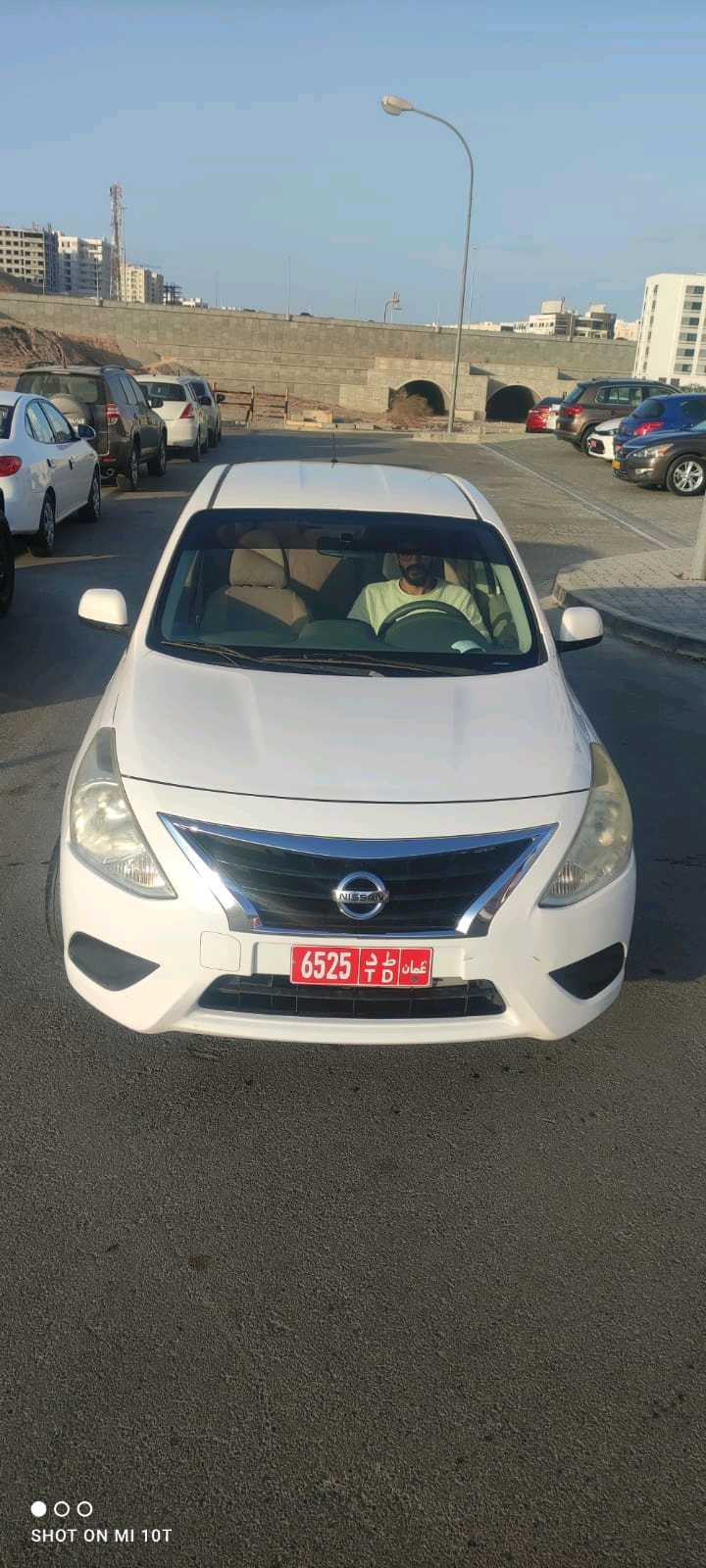 NISSAN SUNNY 2019