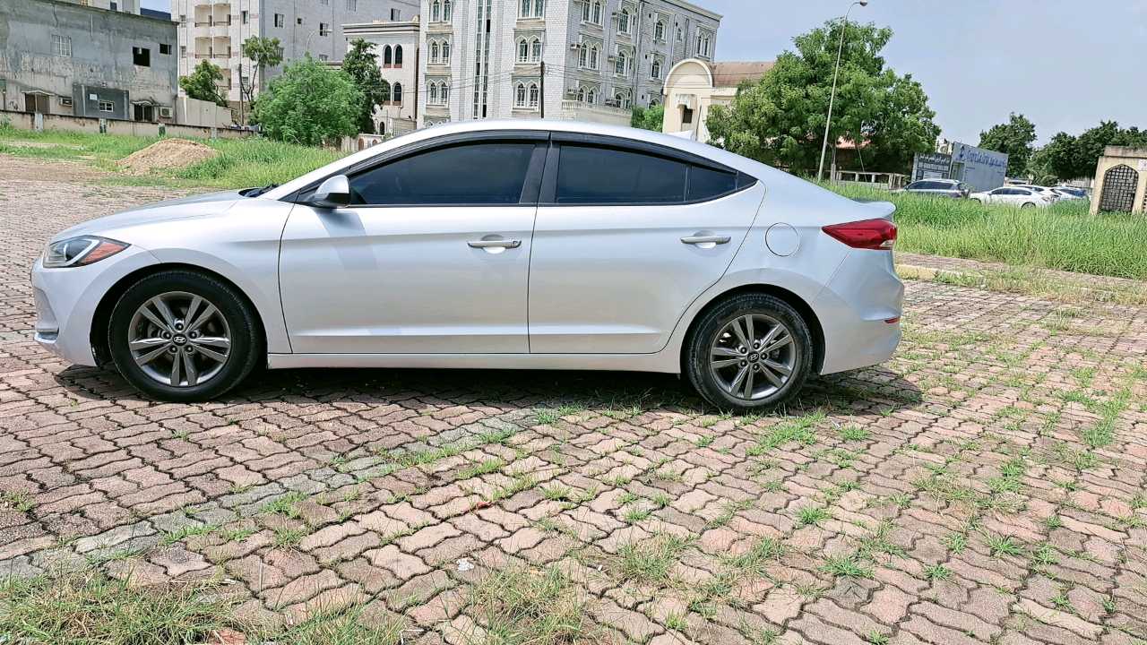 HYUNDAI ELANTRA 2020
