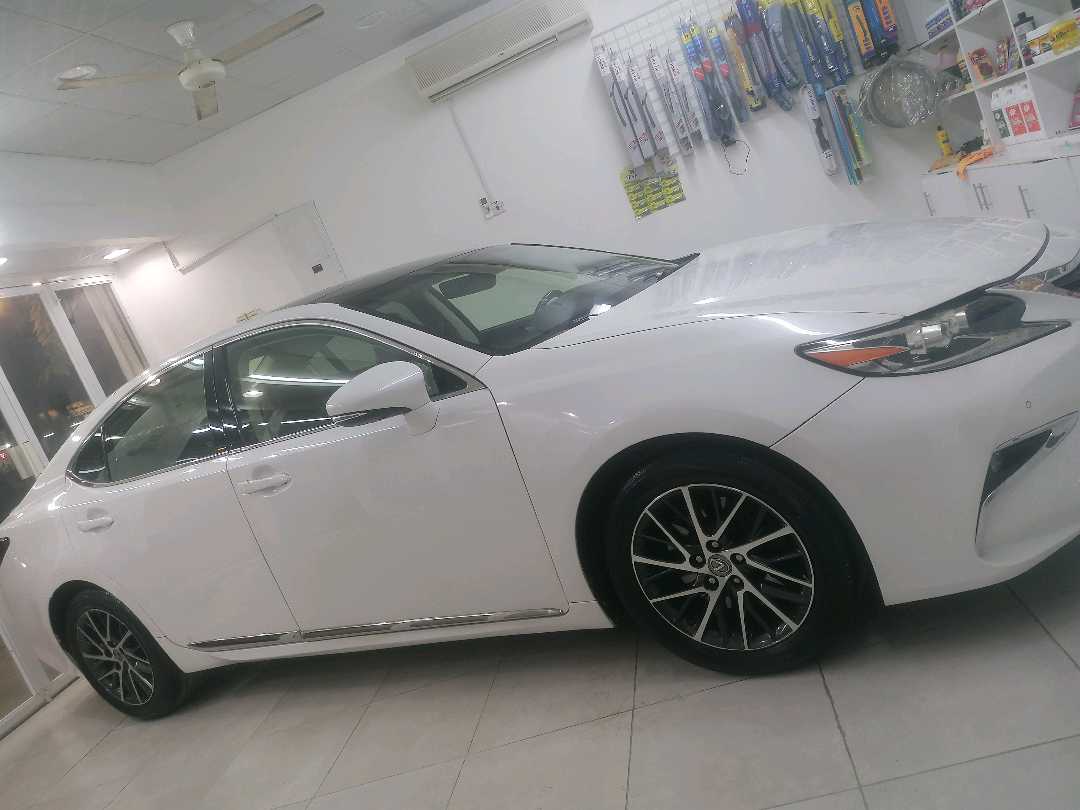 Car Image 2017 LEXUS ES 350