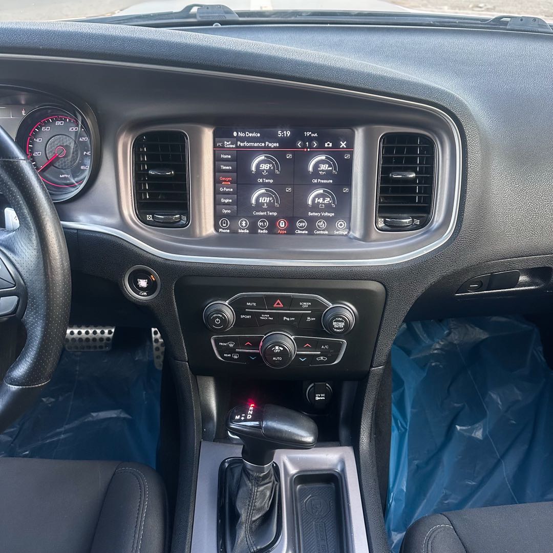 Car Image 2019 DODGE CHARGER R/T