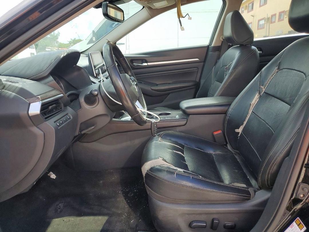 Car Image 2019 NISSAN ALTIMA