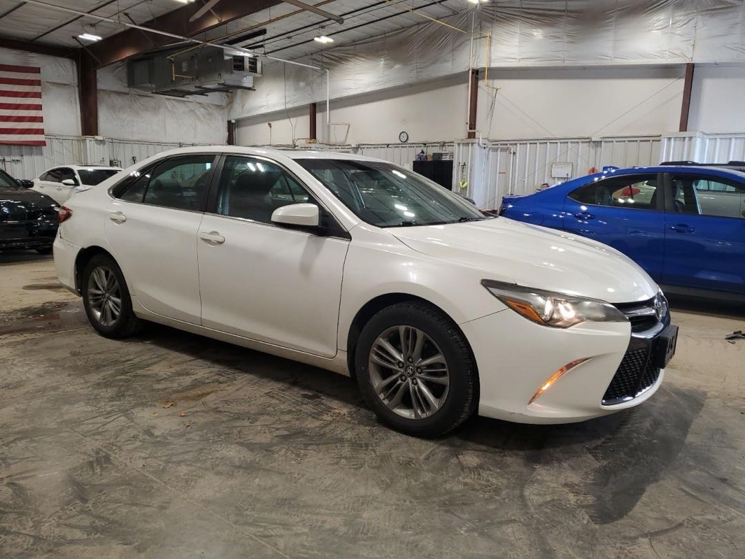 Car Image 2017 TOYOTA CAMRY