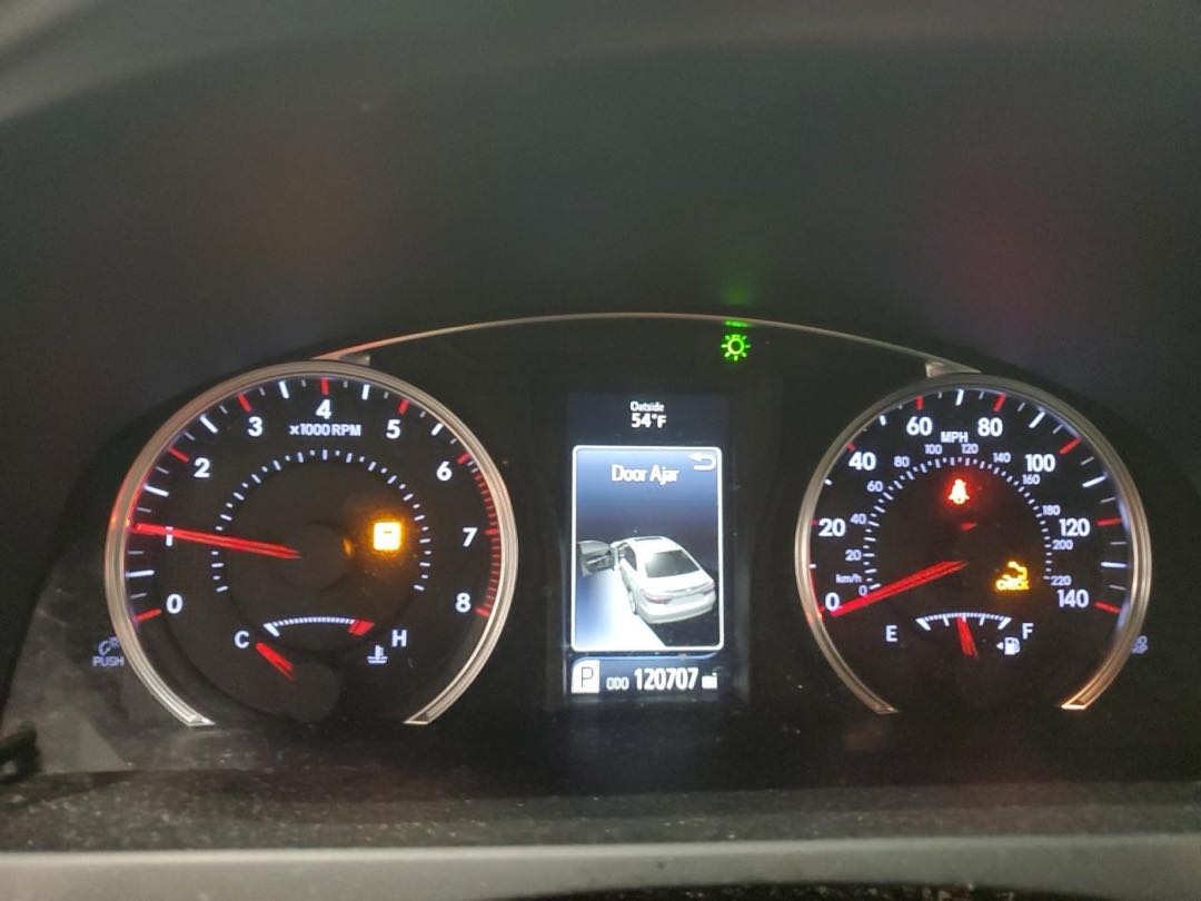 Car Image 2017 TOYOTA CAMRY