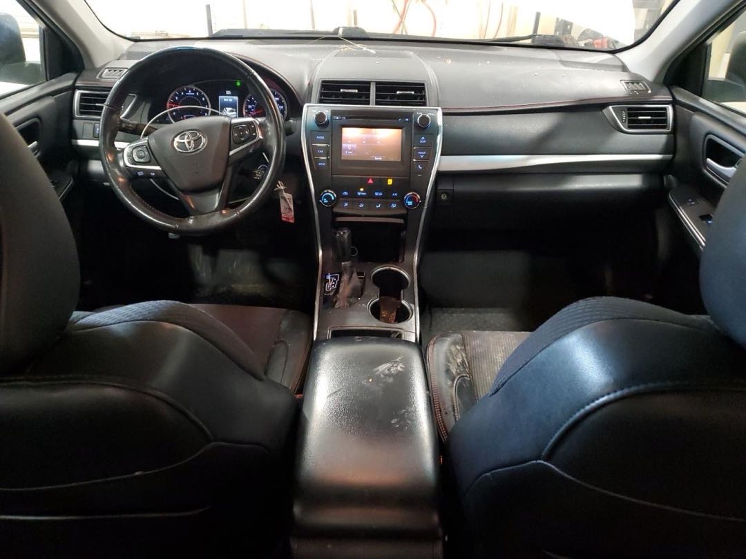 Car Image 2017 TOYOTA CAMRY