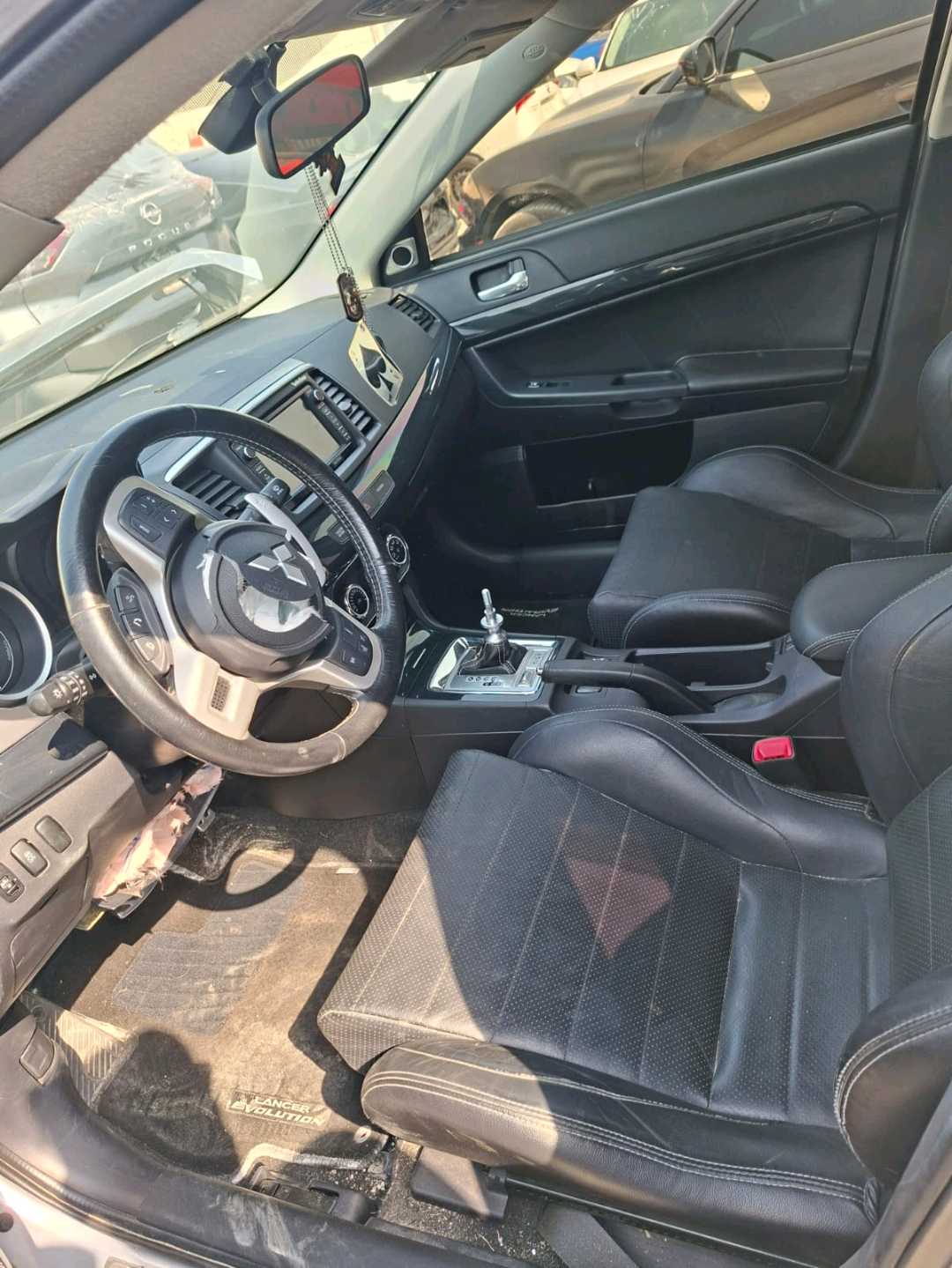 Car Image 2015 MITSUBISHI LANCER