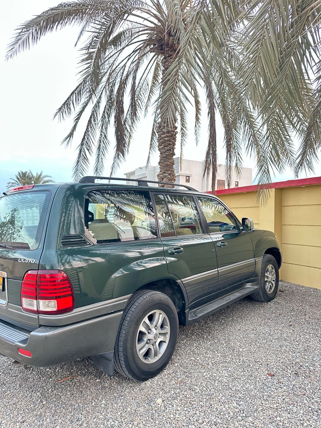 Car Image 2000 LEXUS LX 470