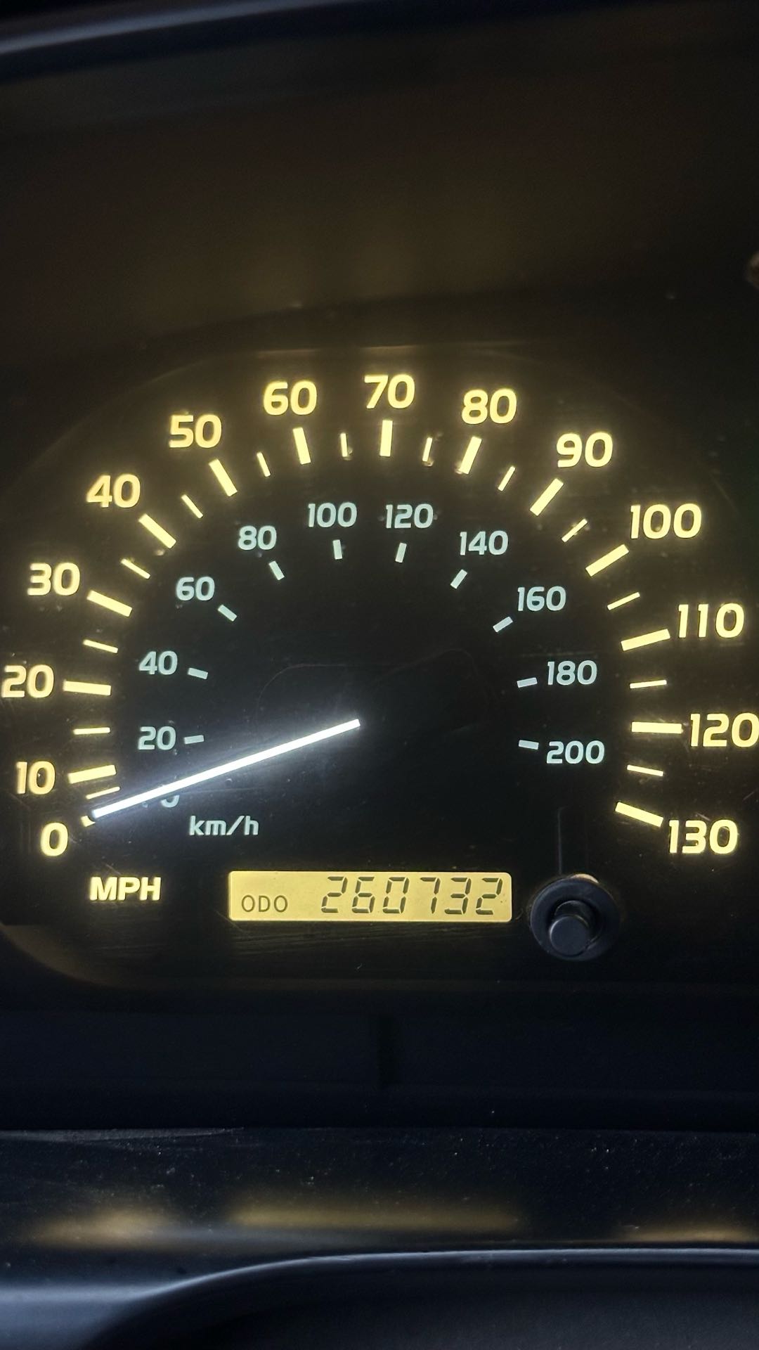 Car Image 2000 LEXUS LX 470