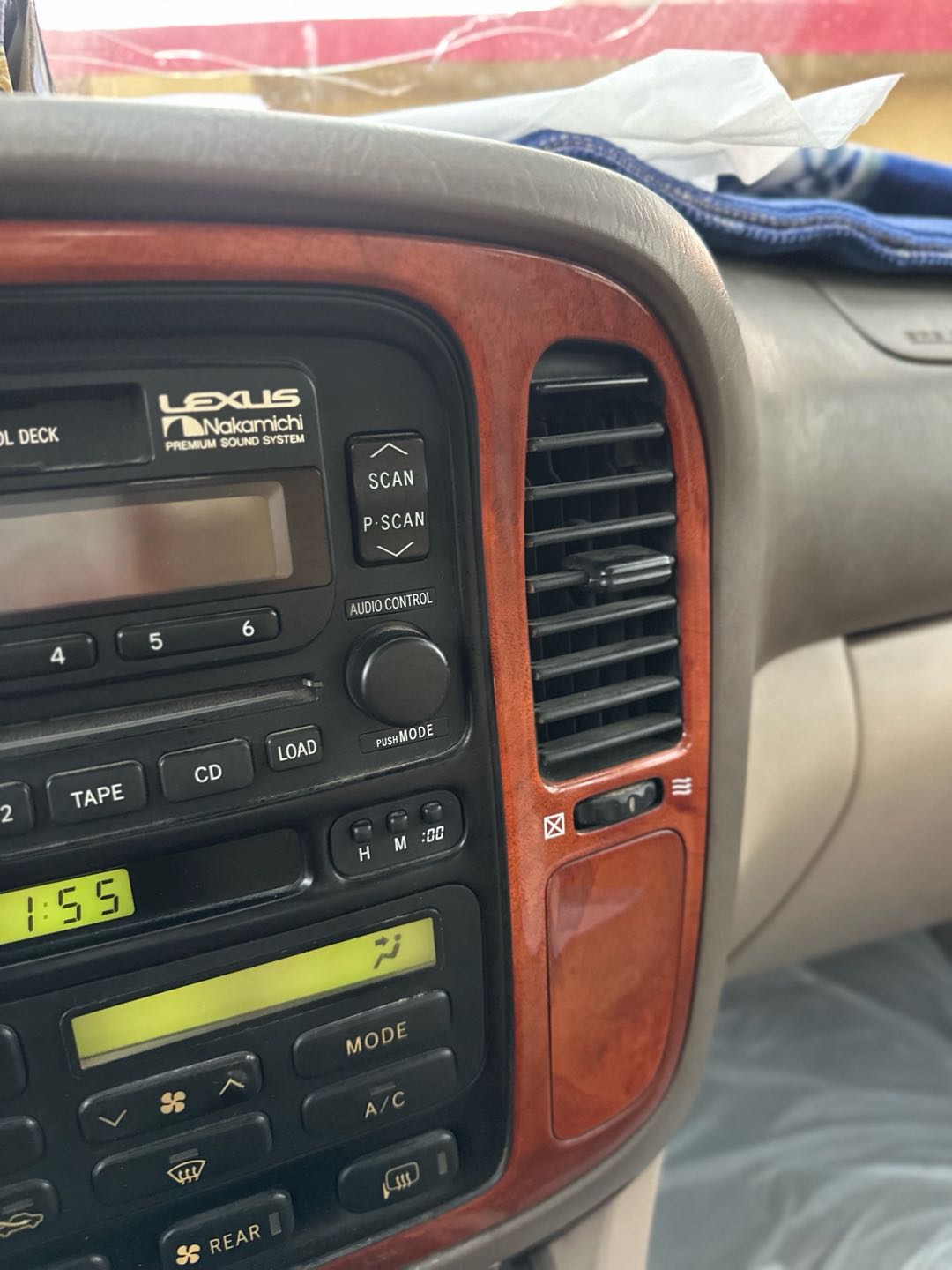 Car Image 2000 LEXUS LX 470