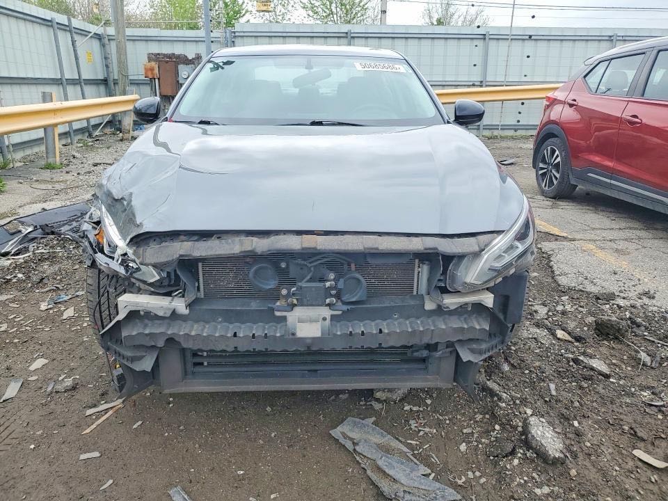 Car Image 2019 NISSAN ALTIMA