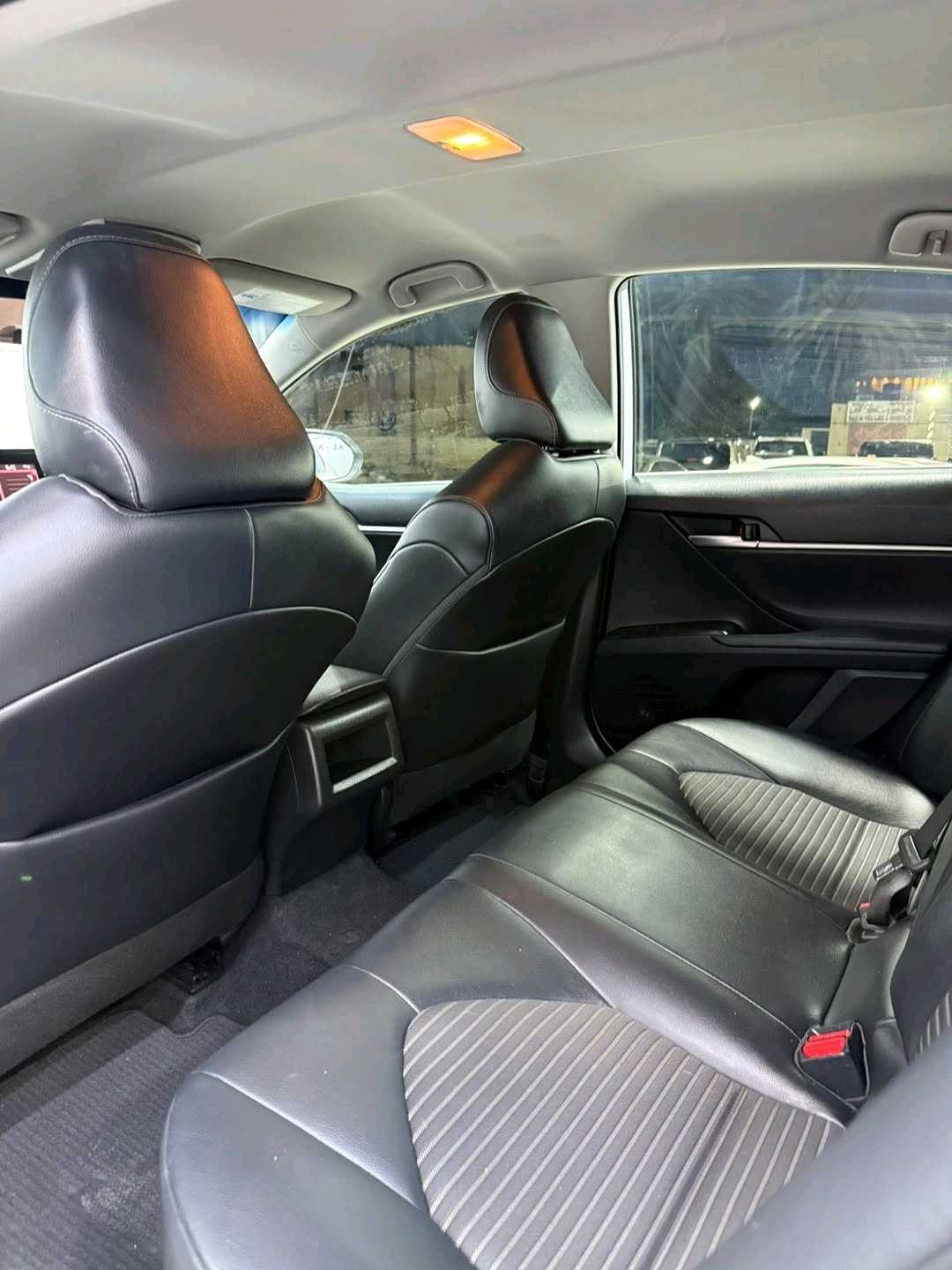 Car Image 2021 TOYOTA CAMRY SE
