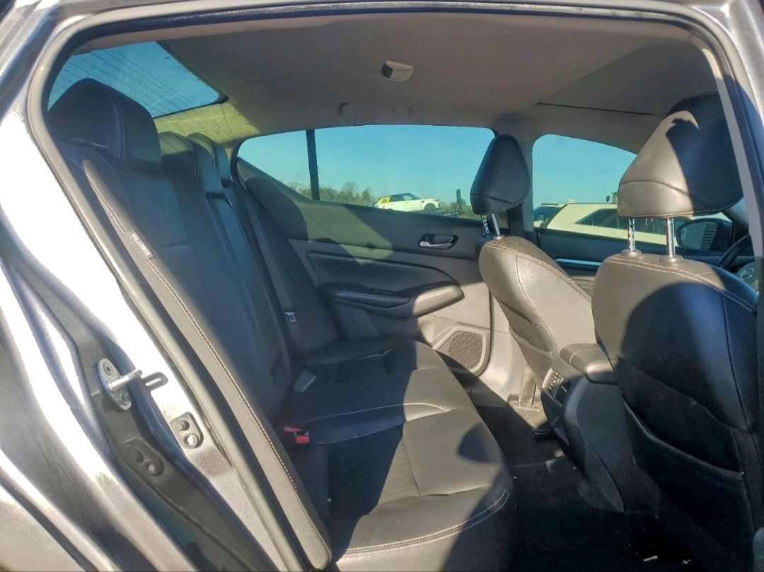 Car Image 2019 NISSAN ALTIMA