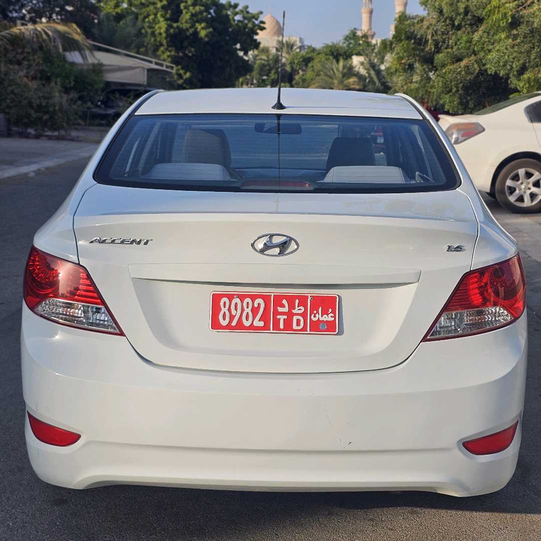 هيونداي اكسنت 2016