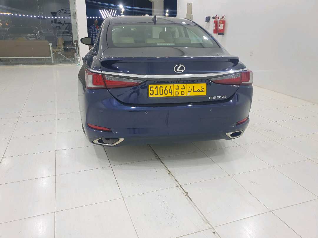 Car Image 2019 LEXUS ES 350