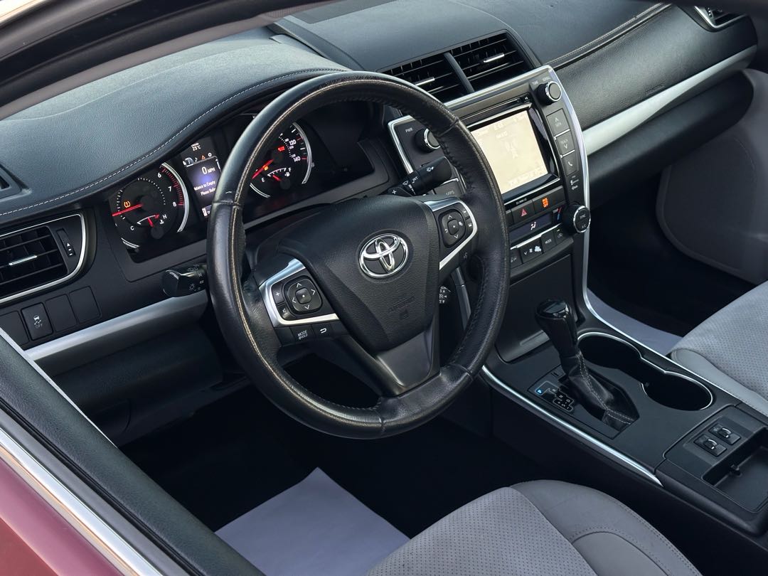 Car Image 2017 TOYOTA CAMRY XSE
