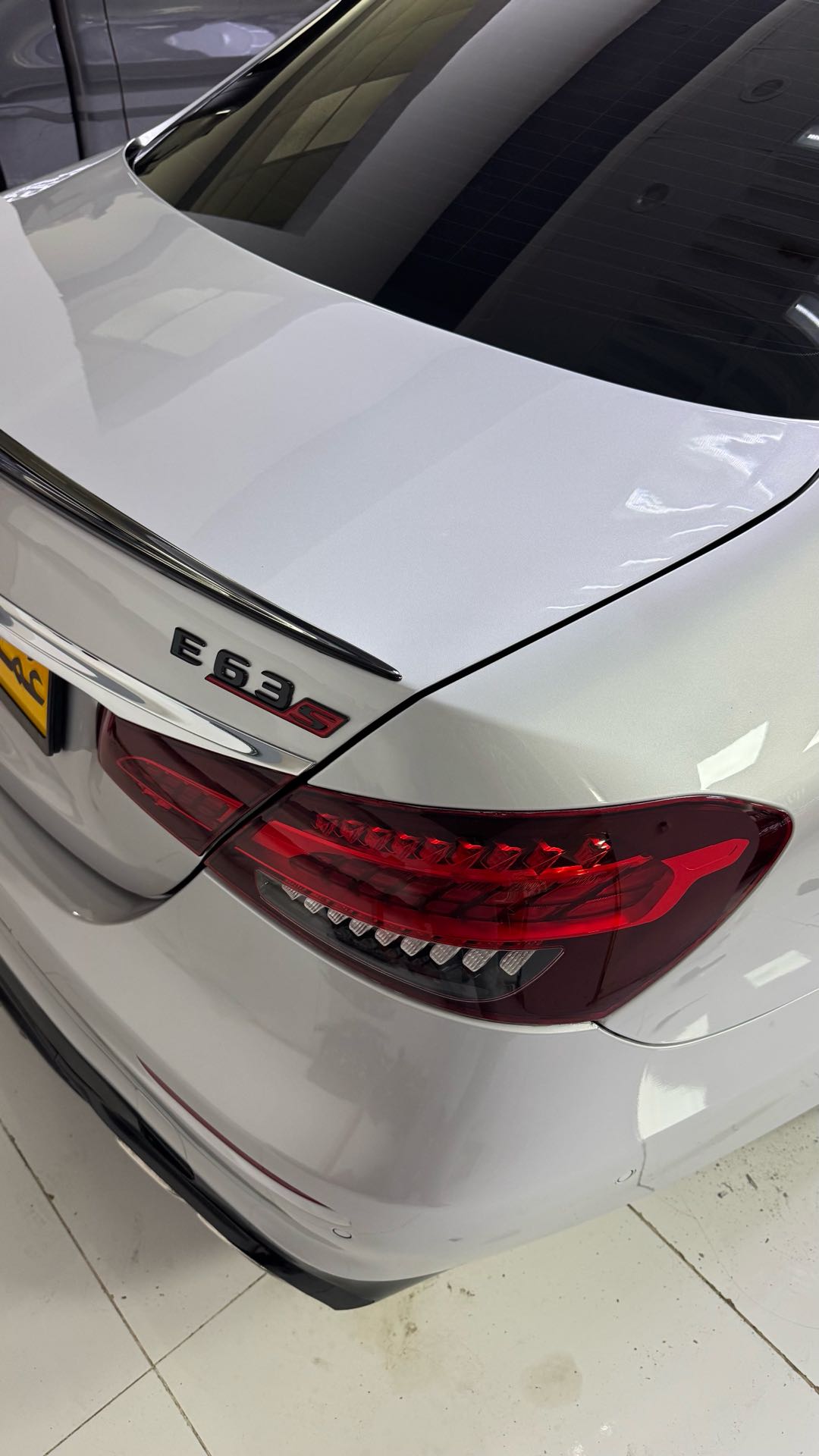 Car Image 2018 MERCEDES E Class E 43