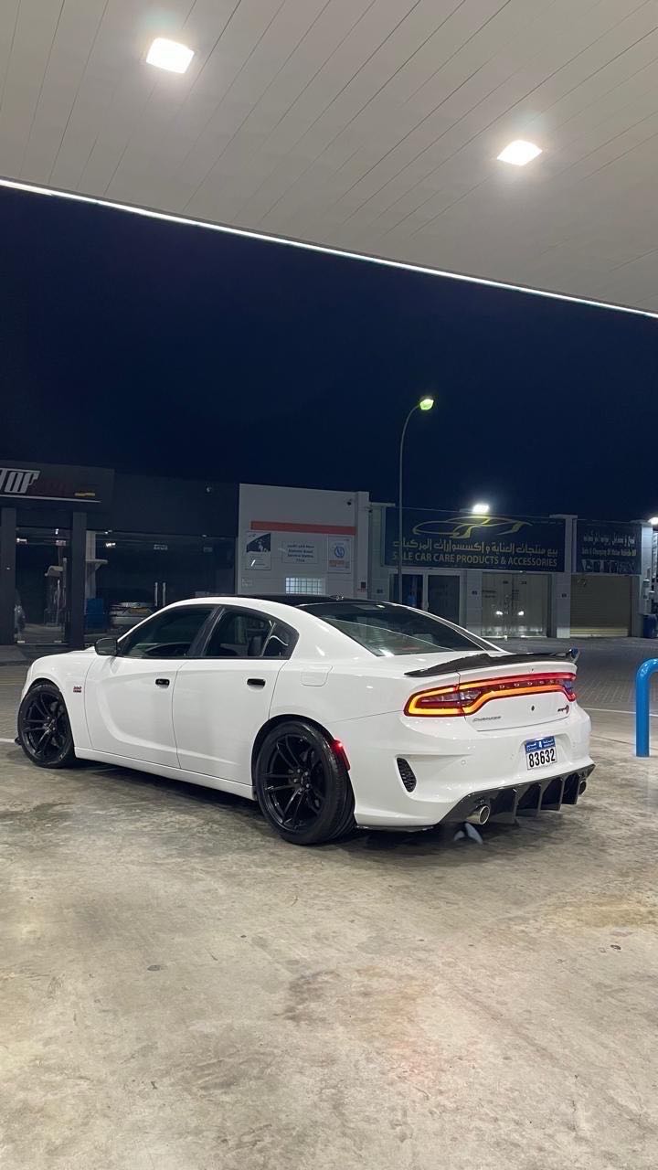 Car Image 2019 DODGE CHARGER R/T