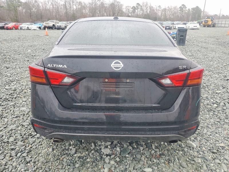 Car Image 2021 NISSAN ALTIMA