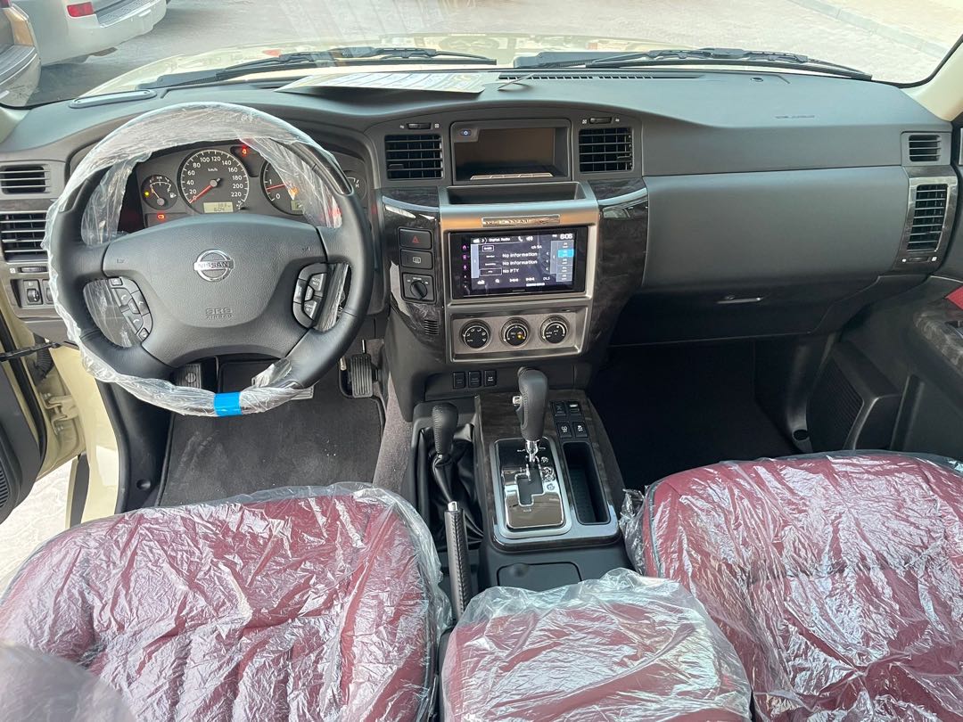 Car Image 2024 NISSAN SAFARI 
