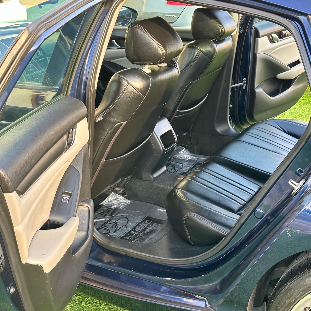 Car Image 2019 HONDA ACCORD EXL