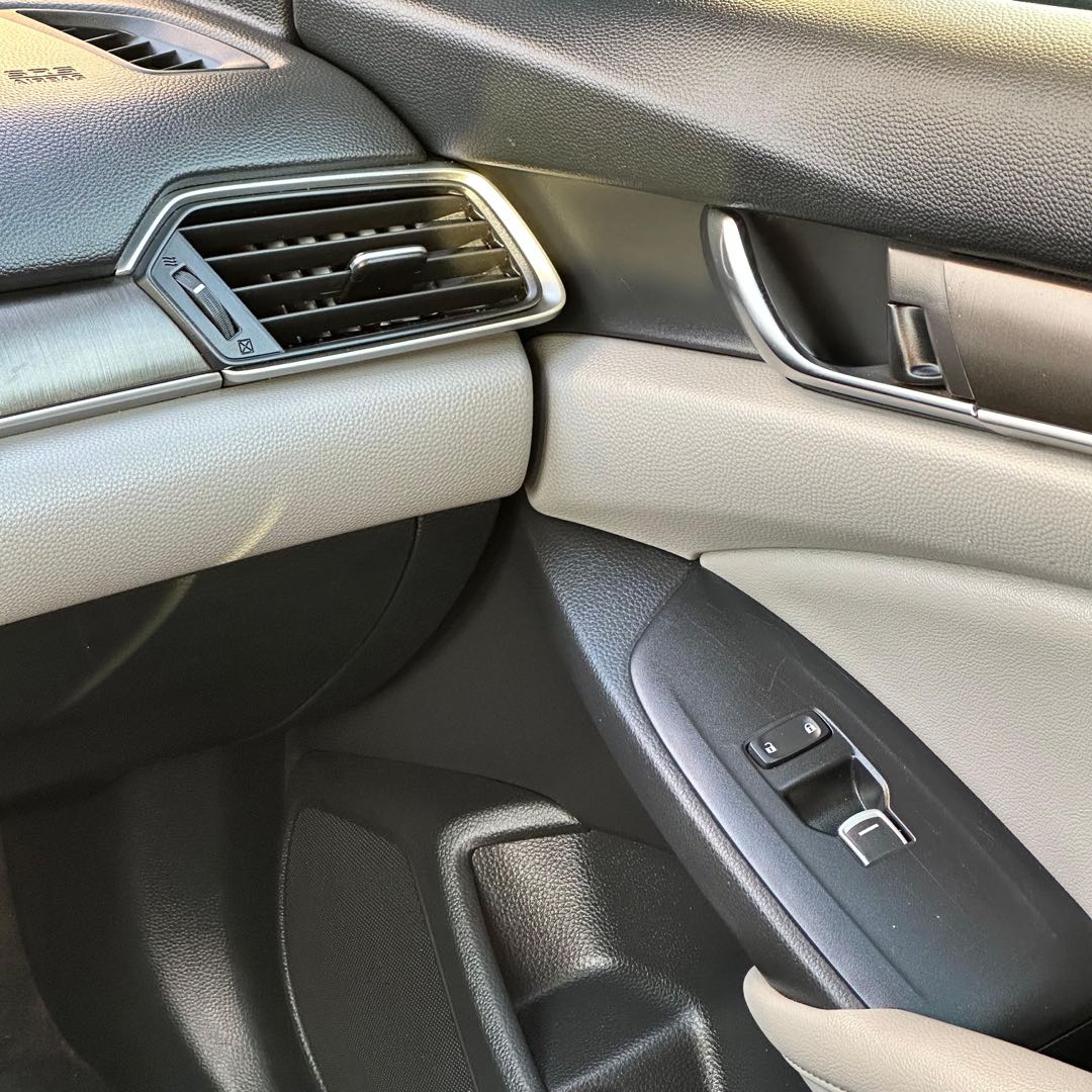 Car Image 2019 HONDA ACCORD EXL