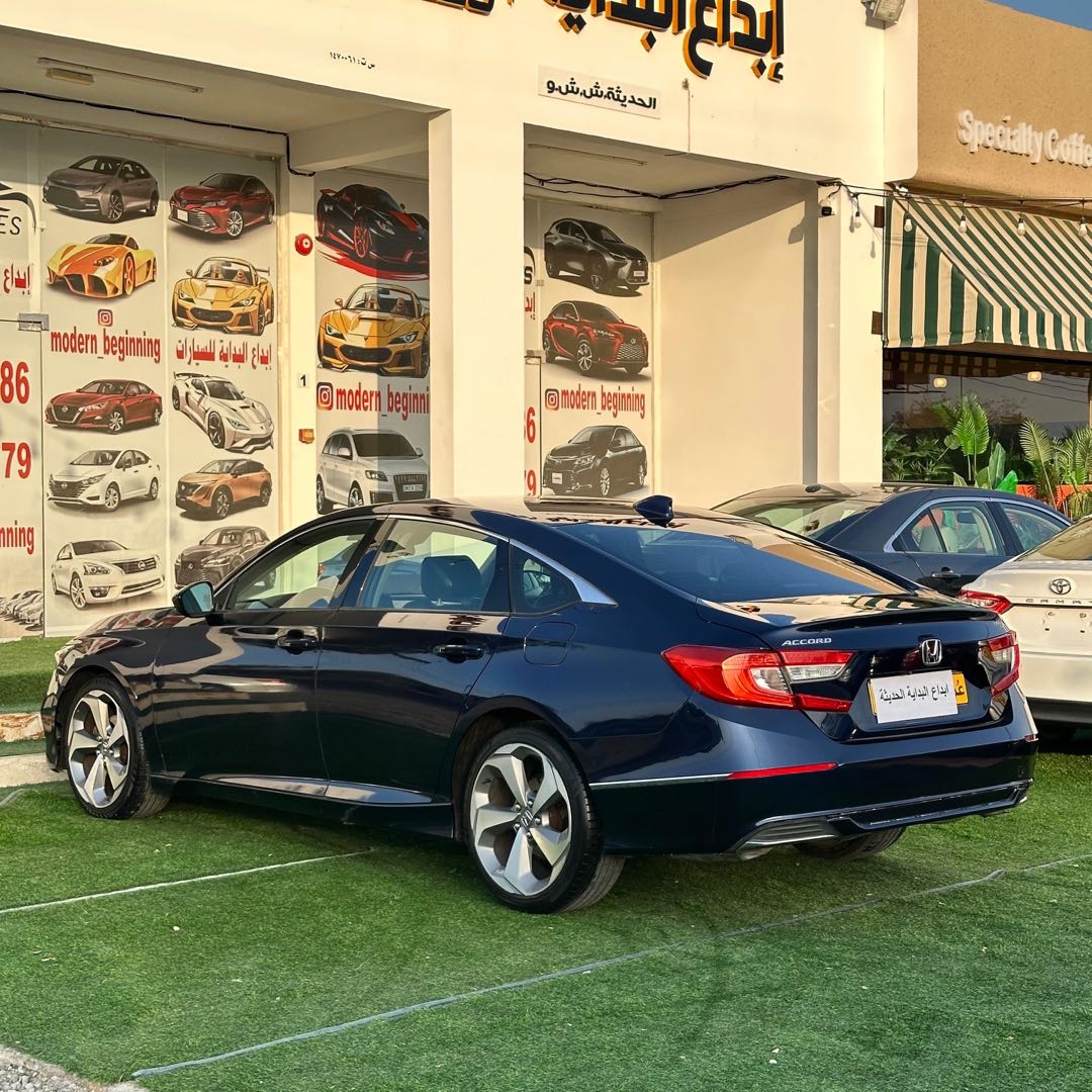 Car Image 2019 HONDA ACCORD EXL
